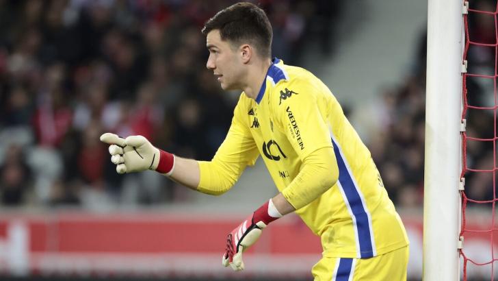 Monaco keeper Radoslaw Majecki
